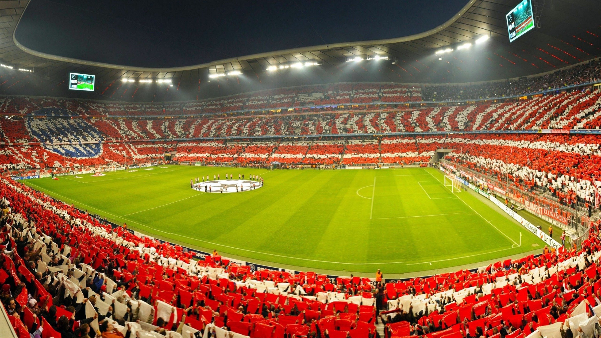 森林狼击溃上海队，霍勒迪成为关键先生